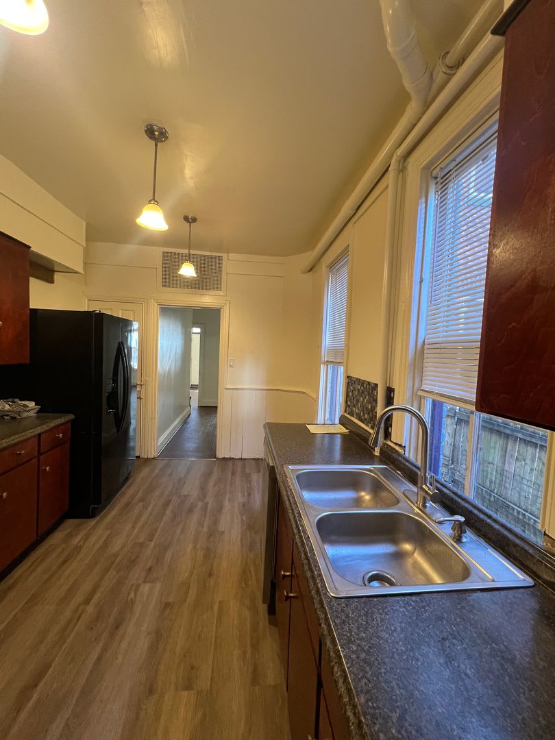 4bd 2 full bath home – photo 4