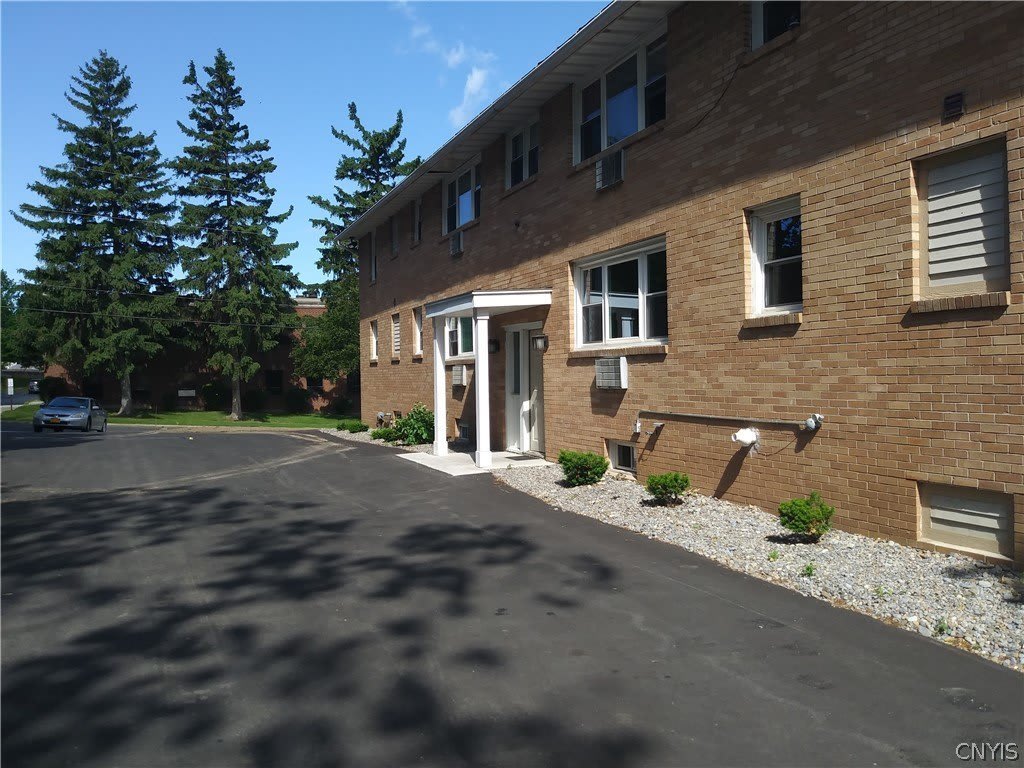 101 Milford Drive E – photo 2