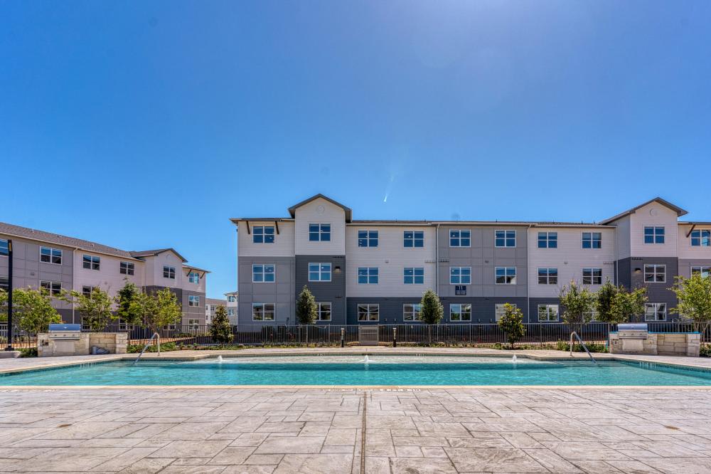 3000 NE Inner Loop – photo 4