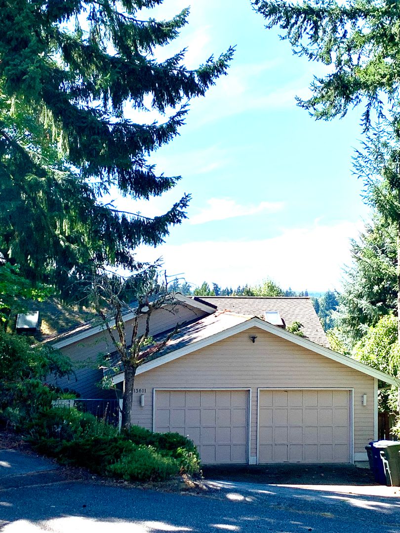 Bellevue/Somerset Home – photo 1
