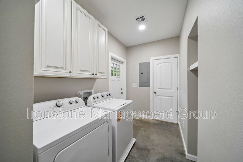848 South Pine Street – photo 5