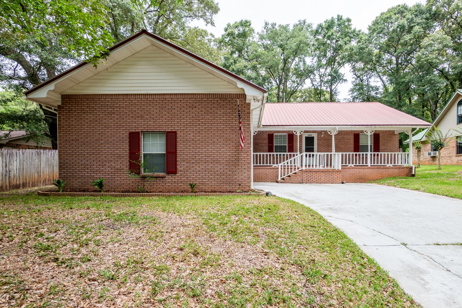 Charming Crestview Home – photo 2