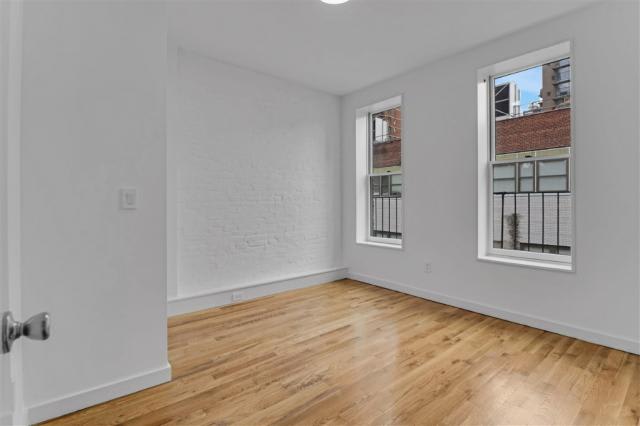 322 East 93rd Street – photo 1
