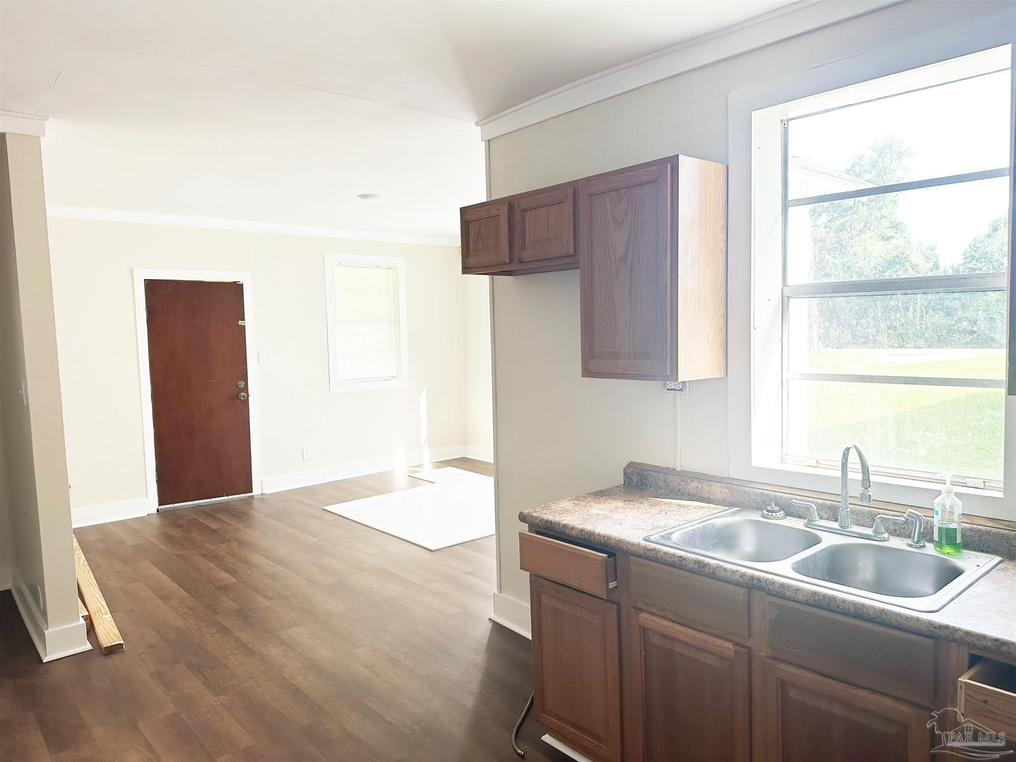 4332 Merito St – photo 3