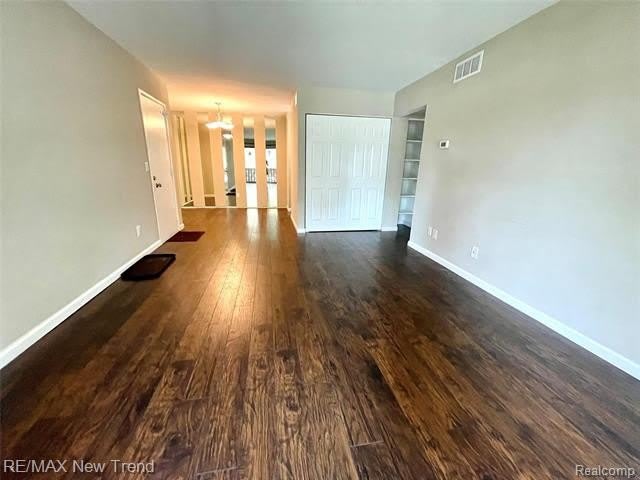 2116 PAULINE BLVD APT 304 – photo 4