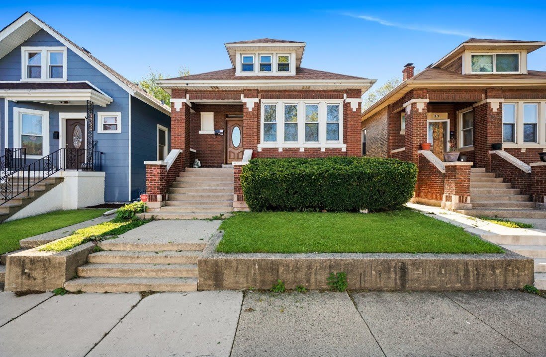 1532 Lombard Avenue – photo 1