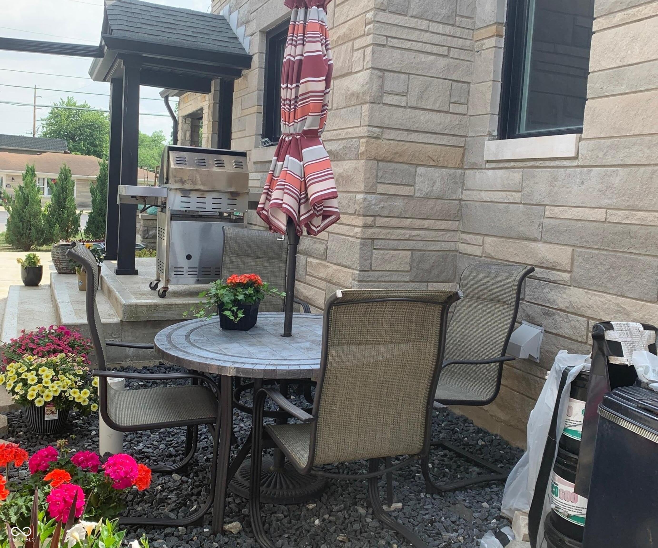 851 N Madison Avenue – photo 4