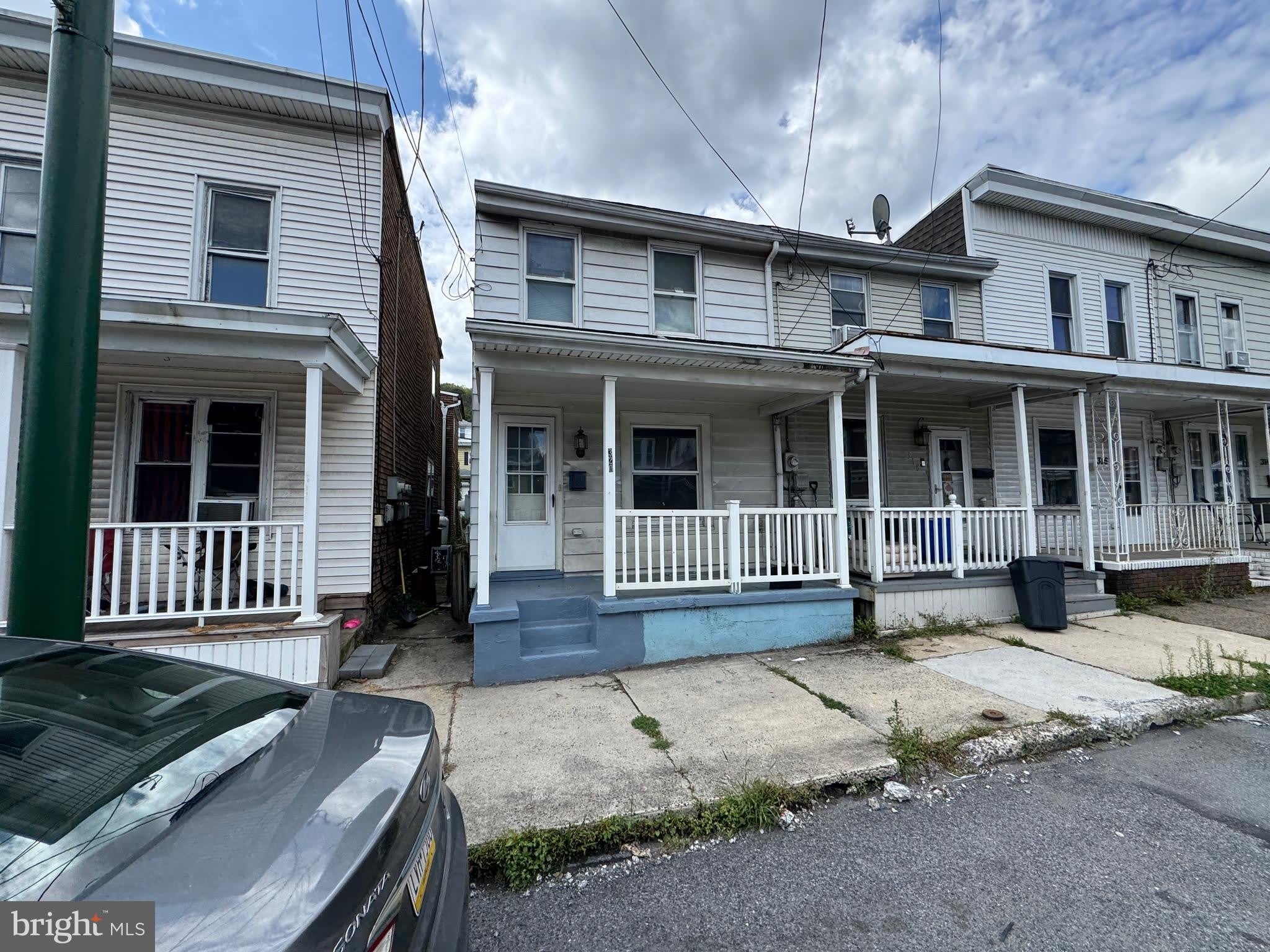 302 S 2Nd Street – photo 1