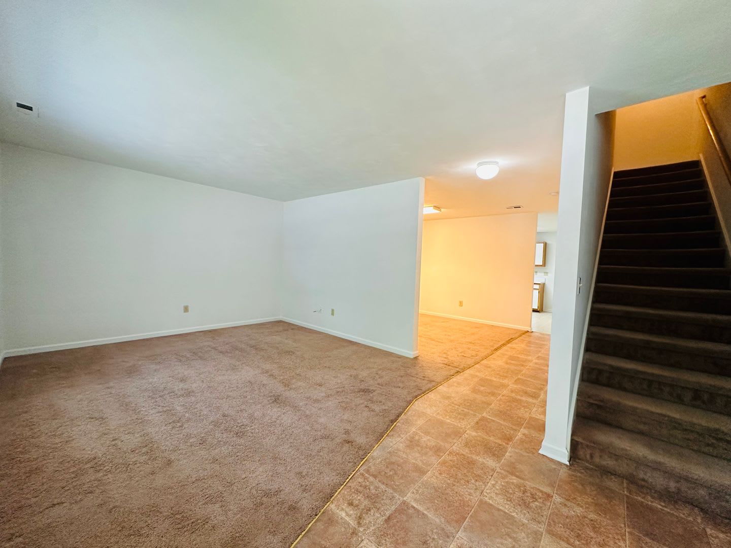 Pheasant Run 4 Bedroom 2 5 Bath Townhouse – photo 4