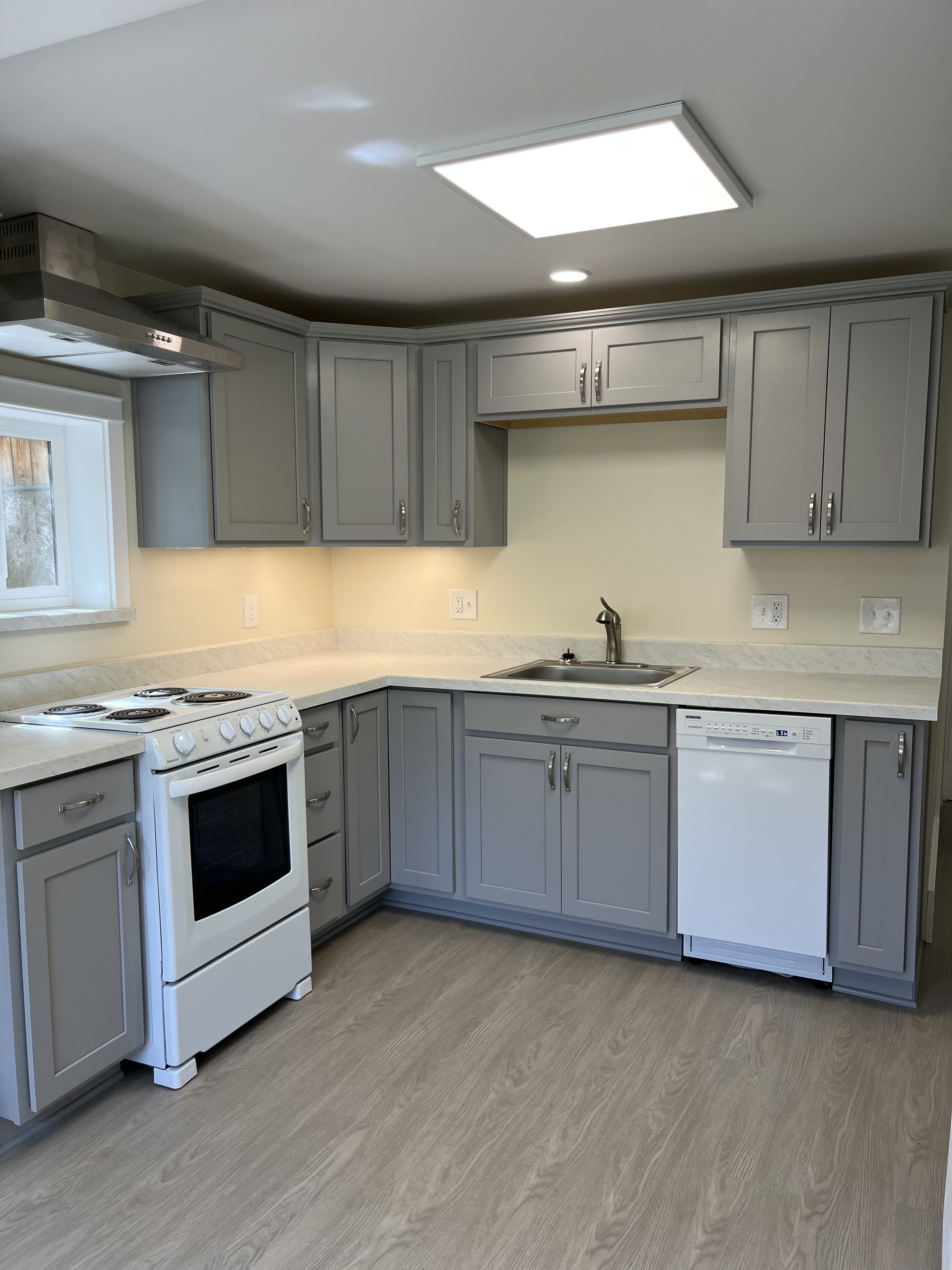 493 Fairview St – photo 4