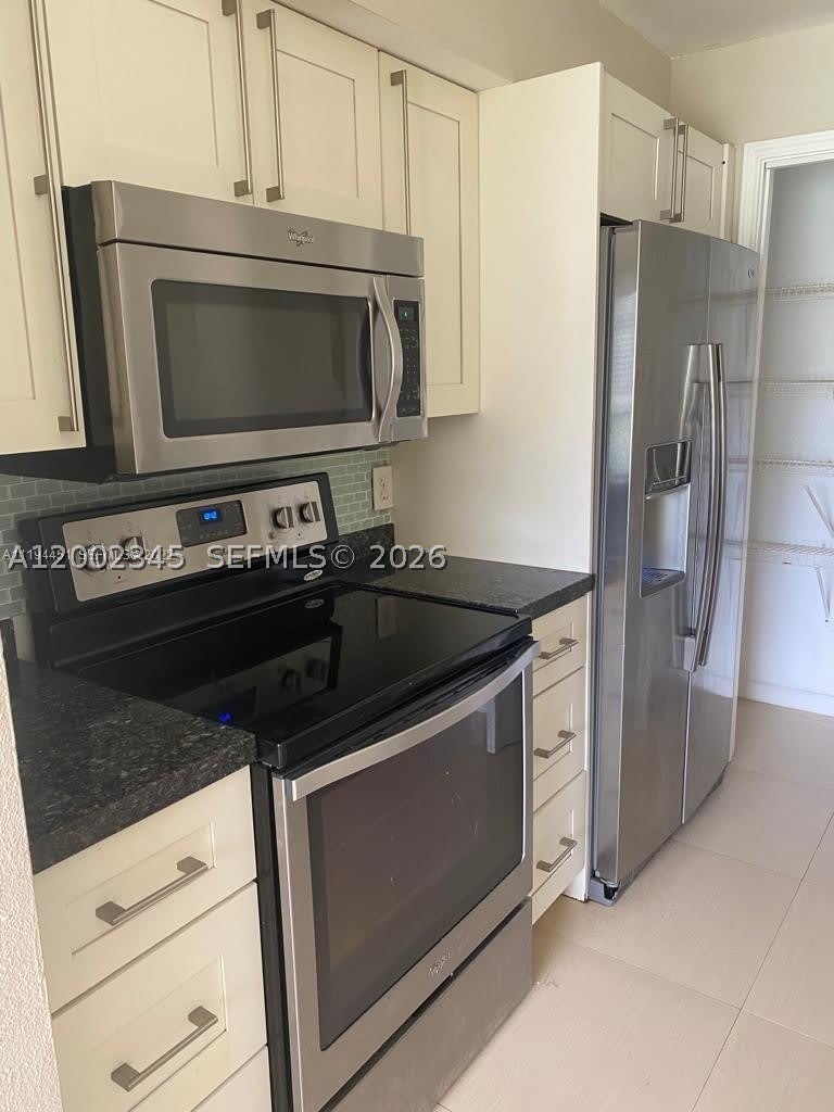 2371 Nw 33Rd St – photo 4