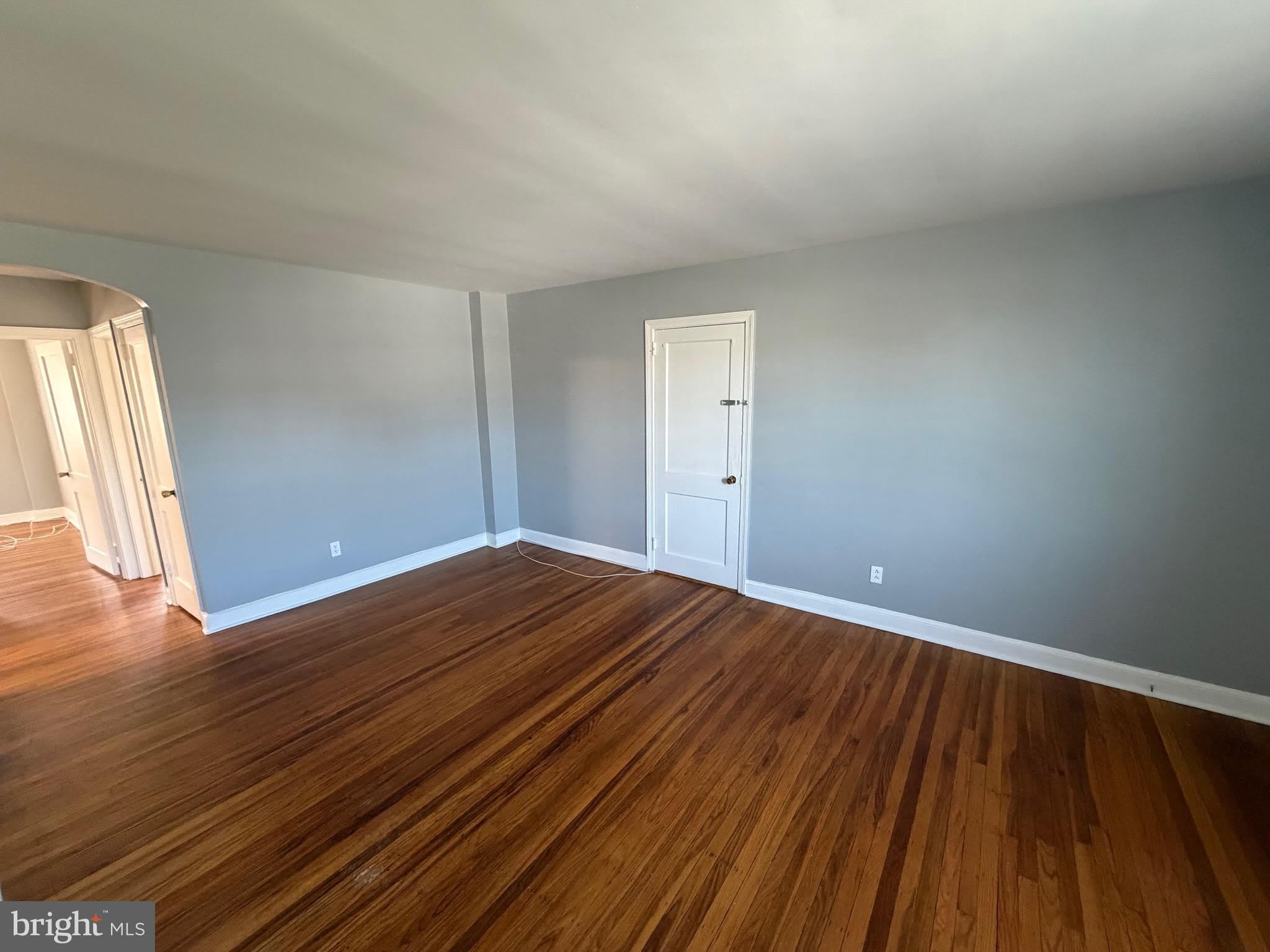 3021 TYSON Avenue – photo 4
