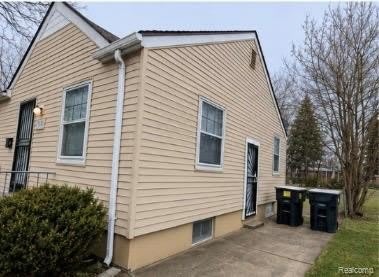 15228 Lappin Street – photo 2