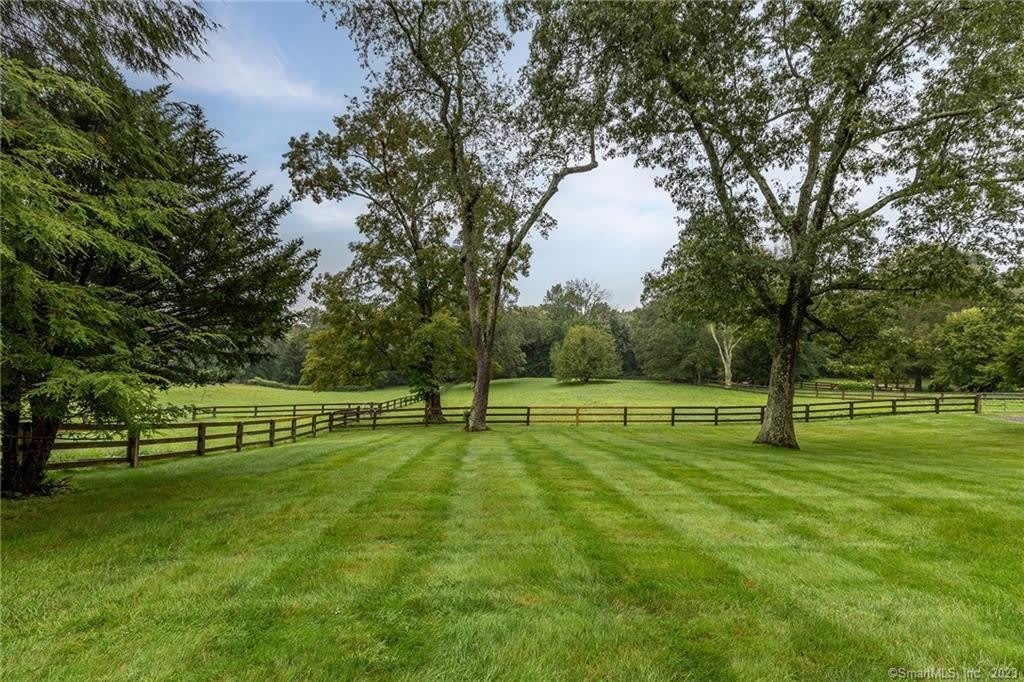 37 Turner Road – photo 2