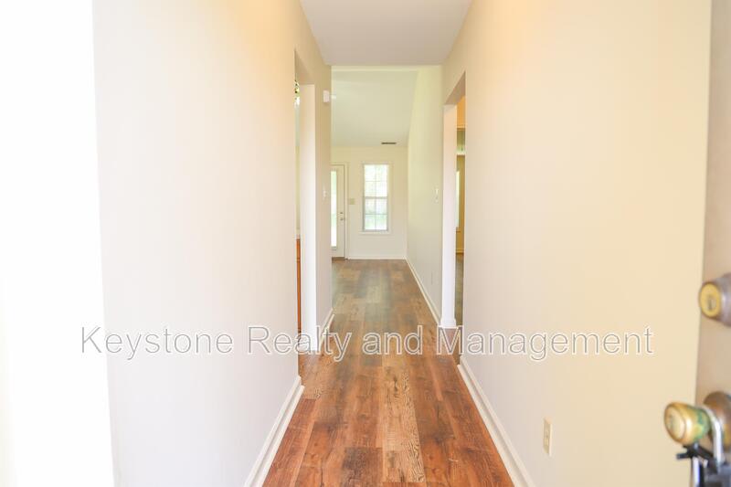 755 Sivley Road – photo 3