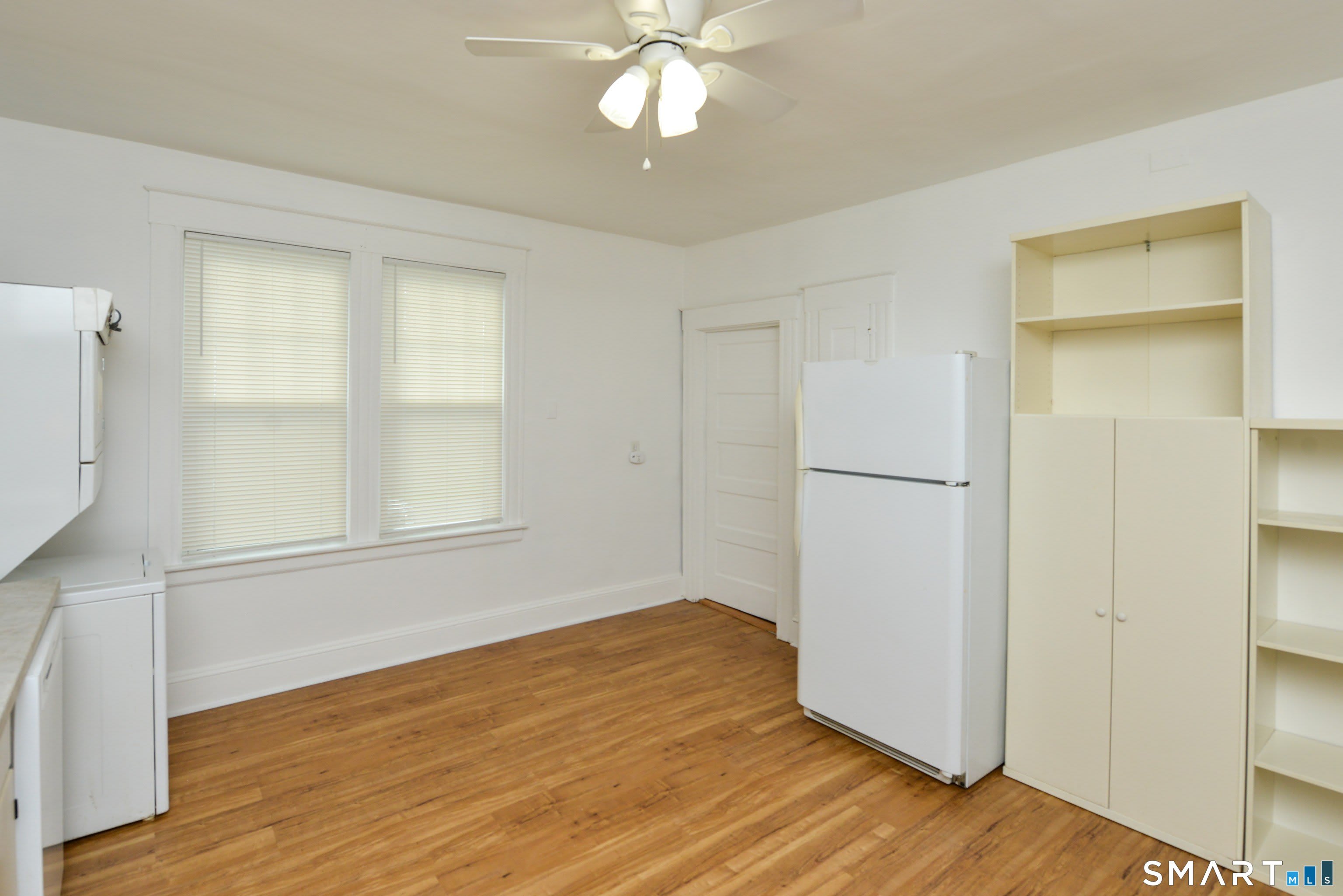 390 Clinton Street – photo 4
