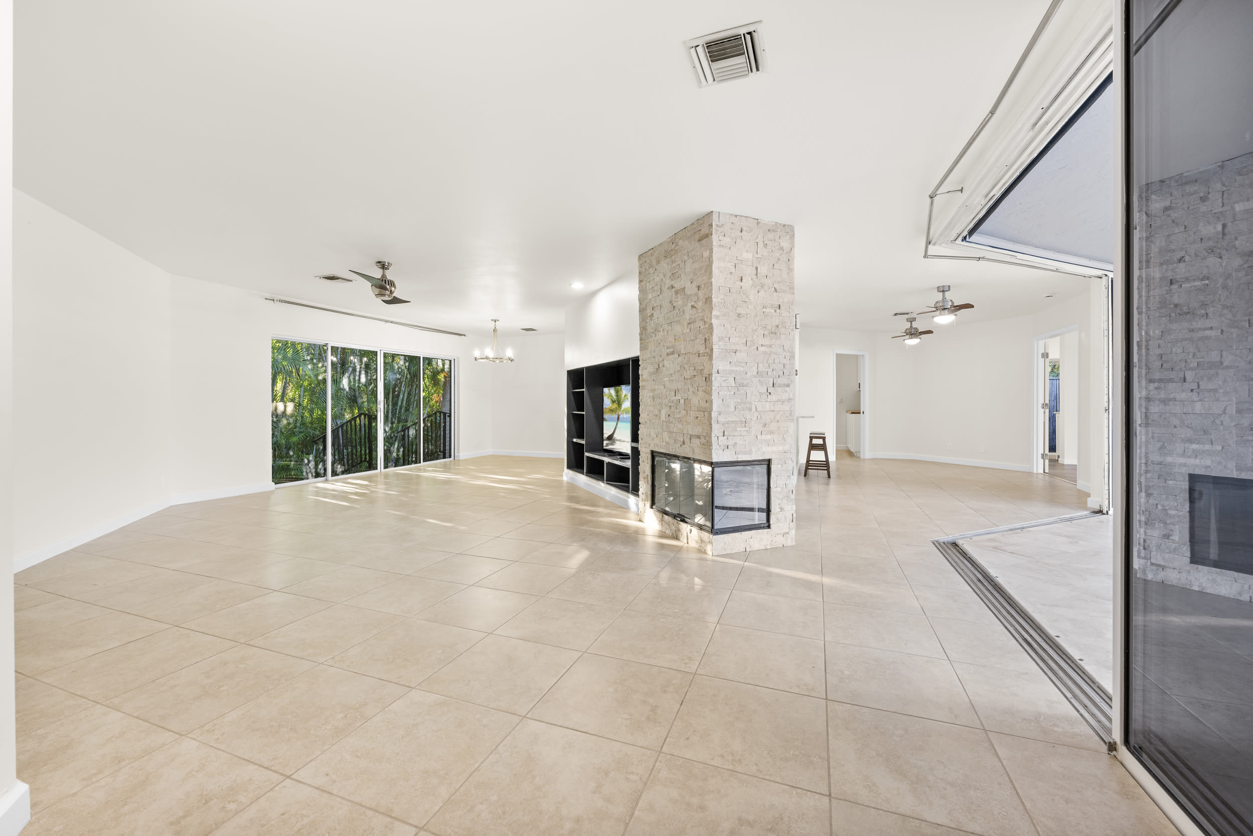 11741 Nw 23rd St – photo 5