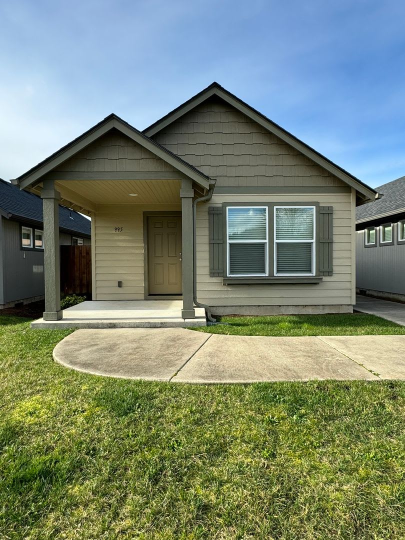 Beautiful 3 bedroom home in Cottage Grove- River Walk Village – photo 1