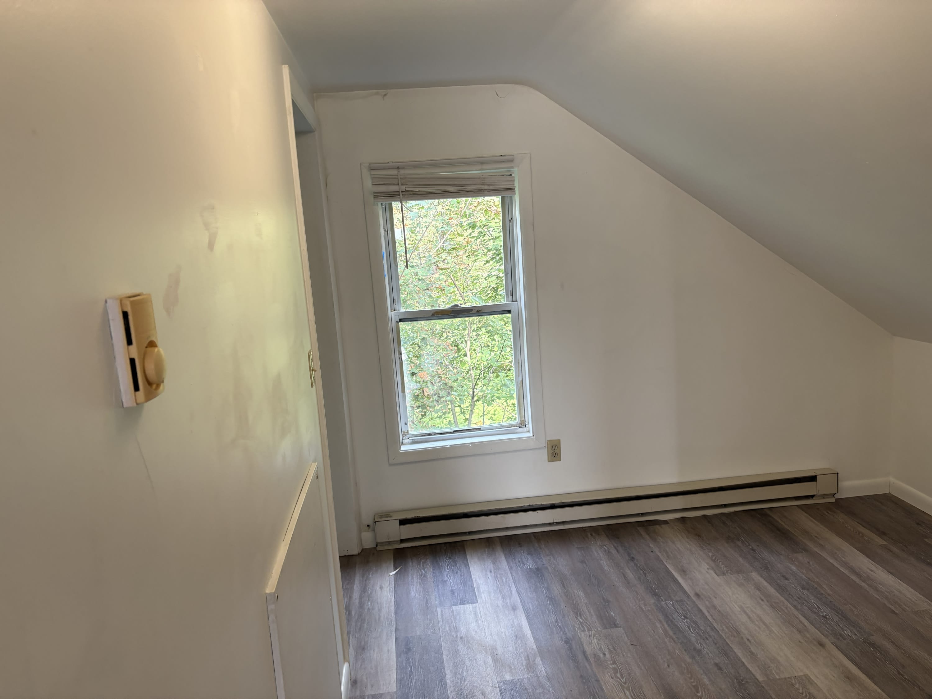 517 Bigler Ave – photo 5