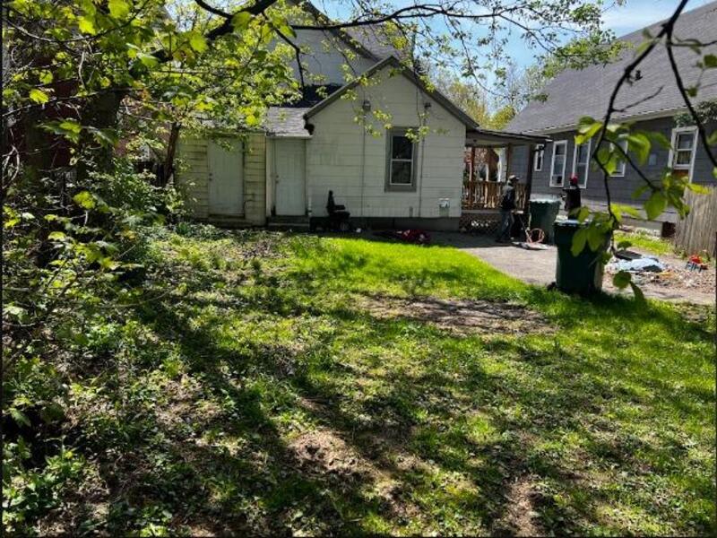 144 Ave C – photo 4