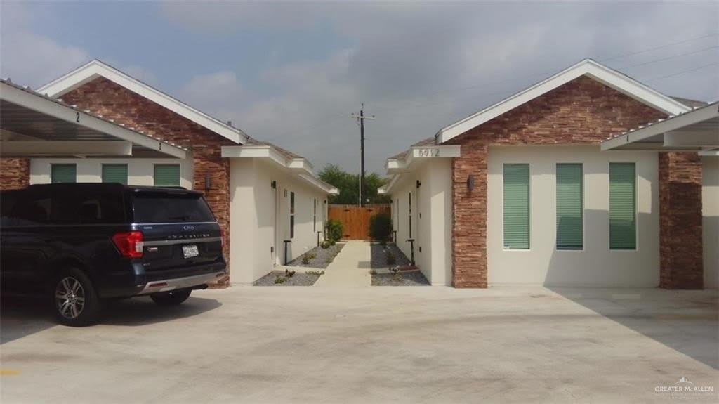 5912 Sandpiper Avenue – photo 1