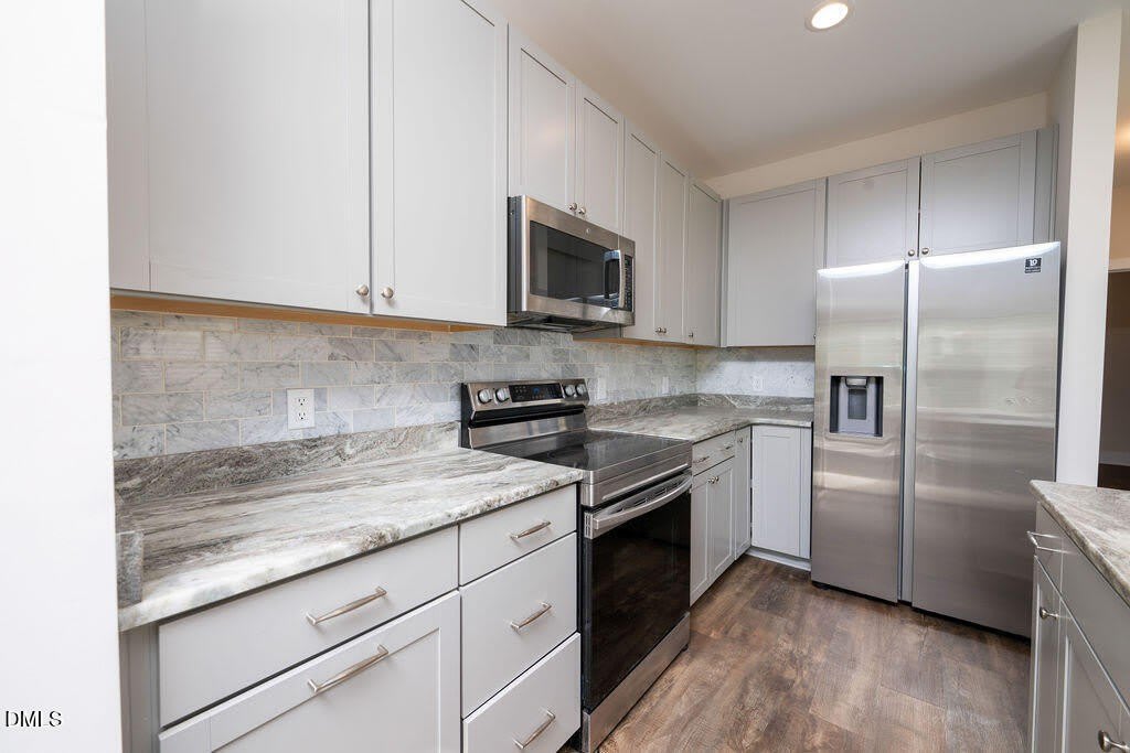 1026 Abbott Street – photo 5