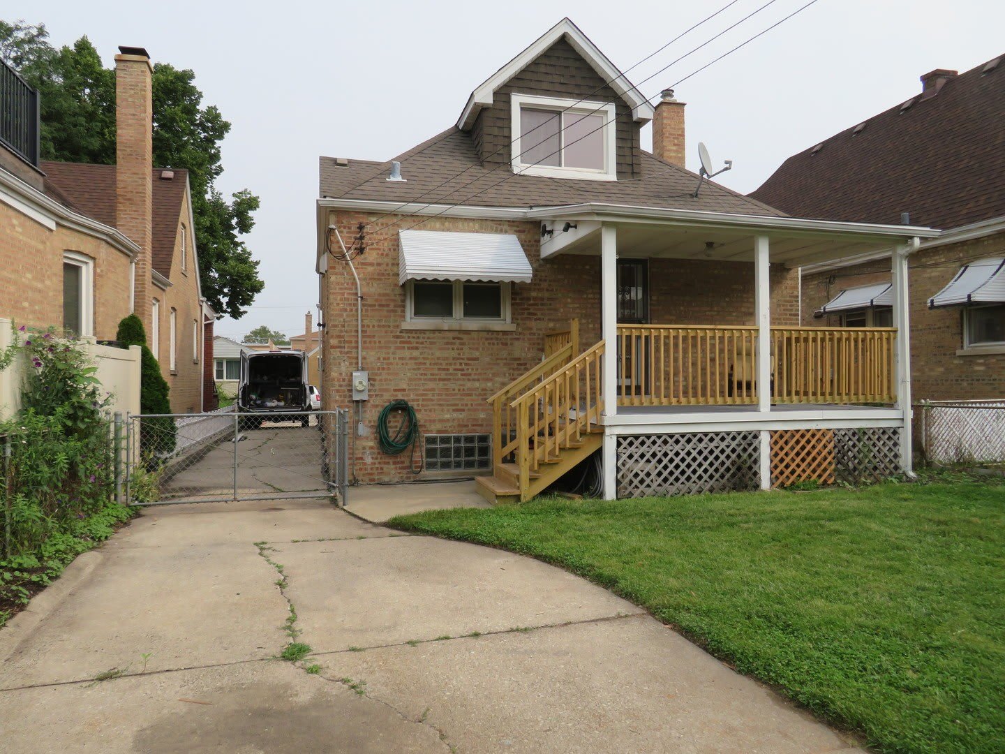 6957 W Fletcher Street – photo 2