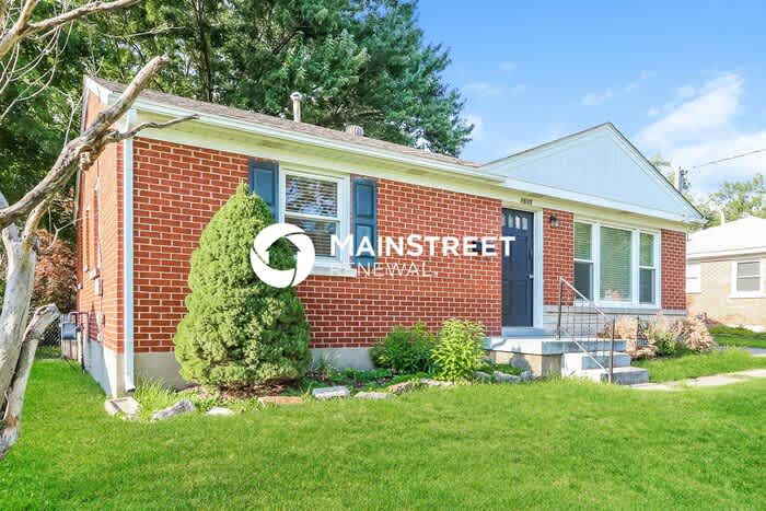 1615 Stafford Avenue – photo 2