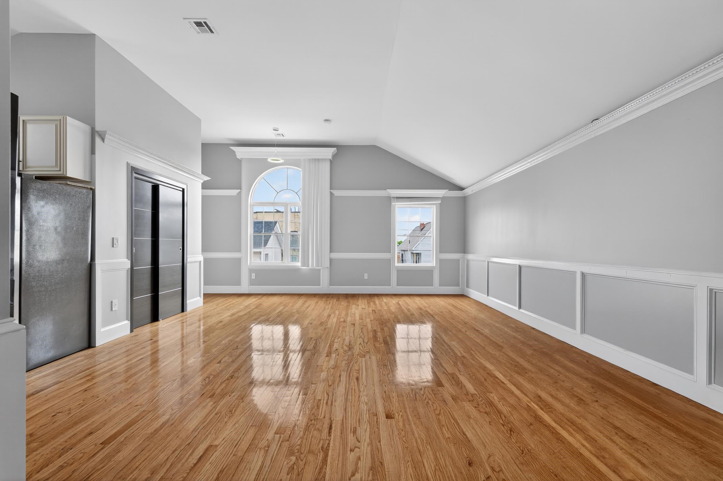 188 LEMBECK AVE – photo 2