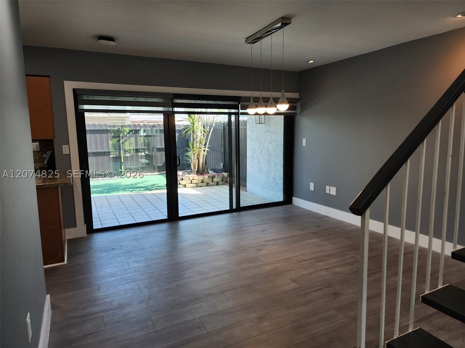 6518 Kendale Lakes Dr – photo 3