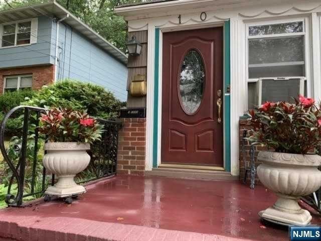 10 Lenox Avenue – photo 2
