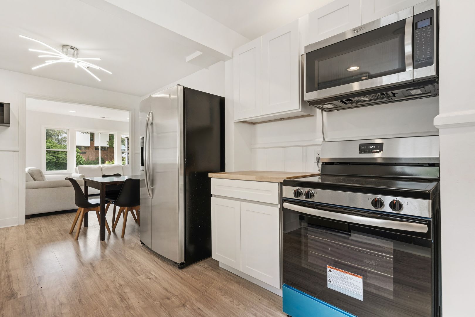 Prime UNC-CH Location-Leasing 27/28! – photo 2