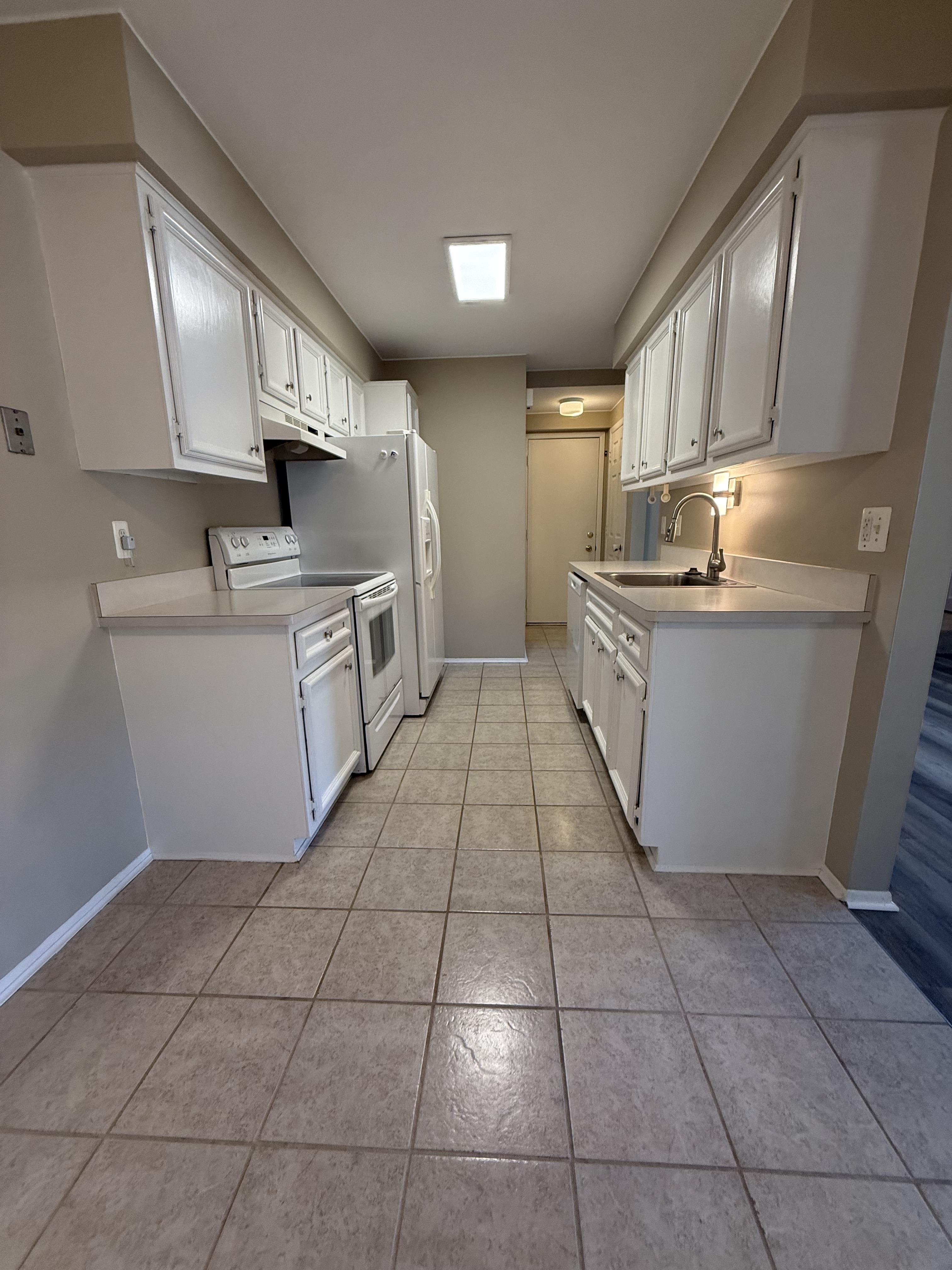 24104 Meadowbridge Dr – photo 5