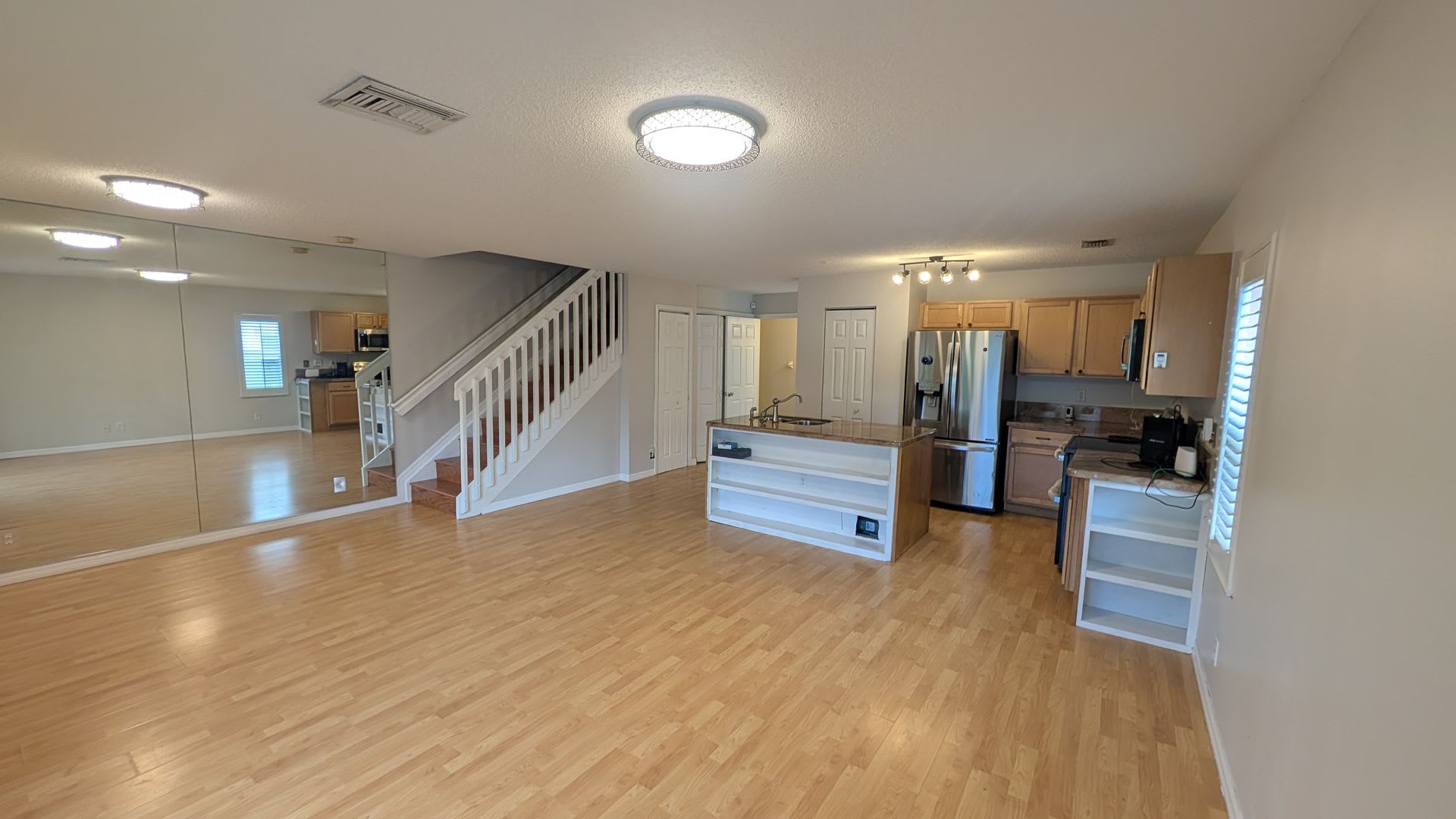 Luxury Gated Community Beautiful 3-Bedroom 2.5 Bath – photo 4