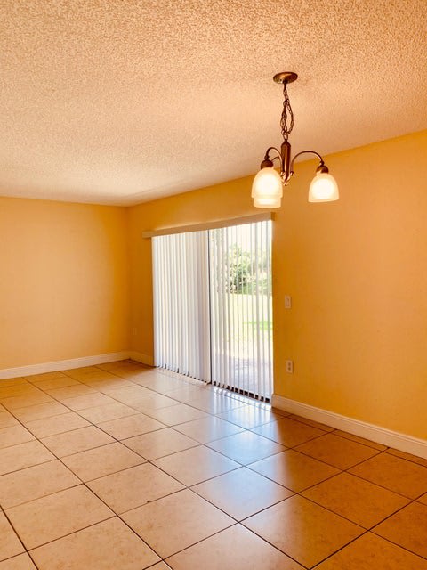 1566 Lake Crystal Drive – photo 4