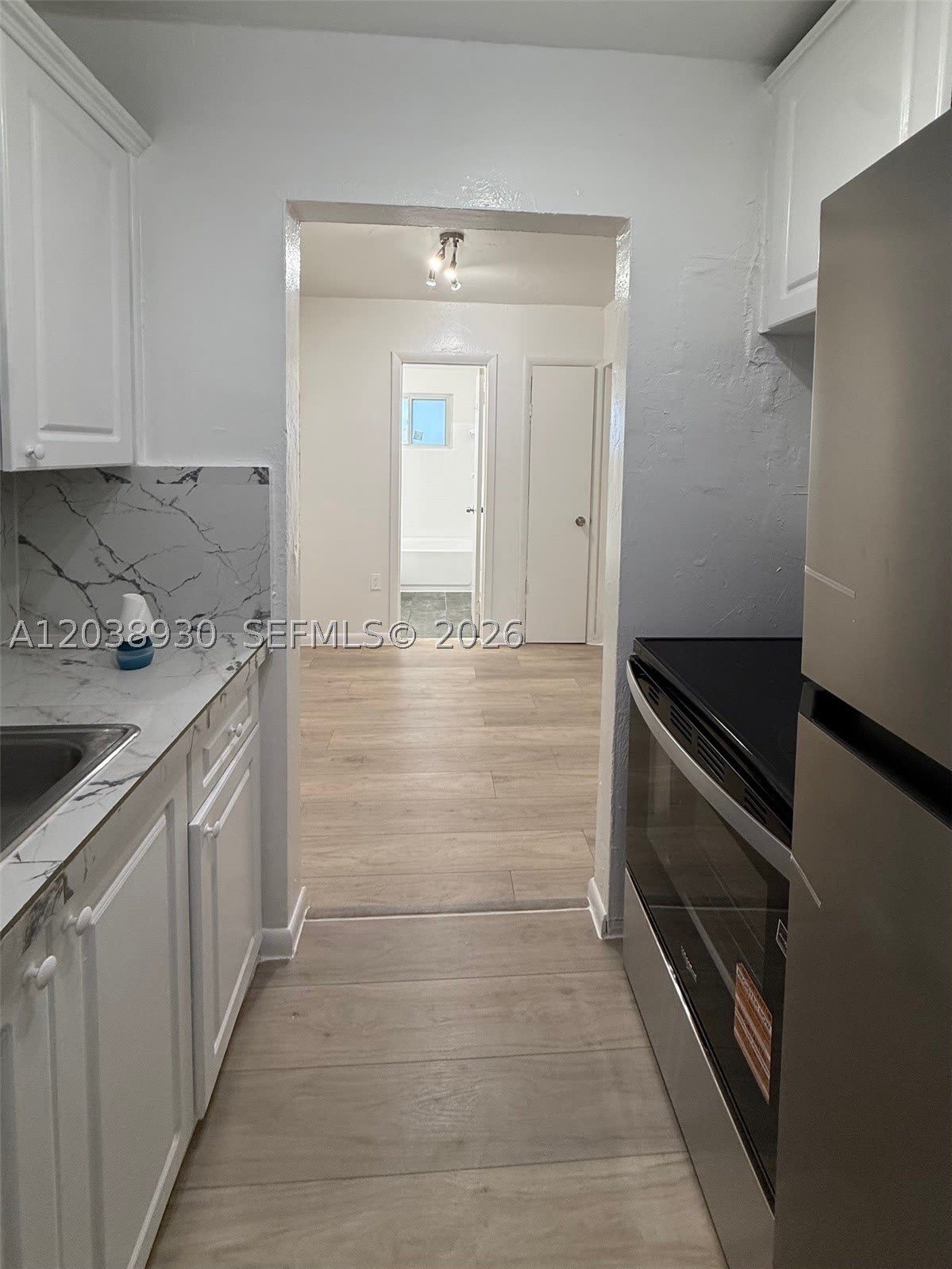 10 NW 77th St – photo 5