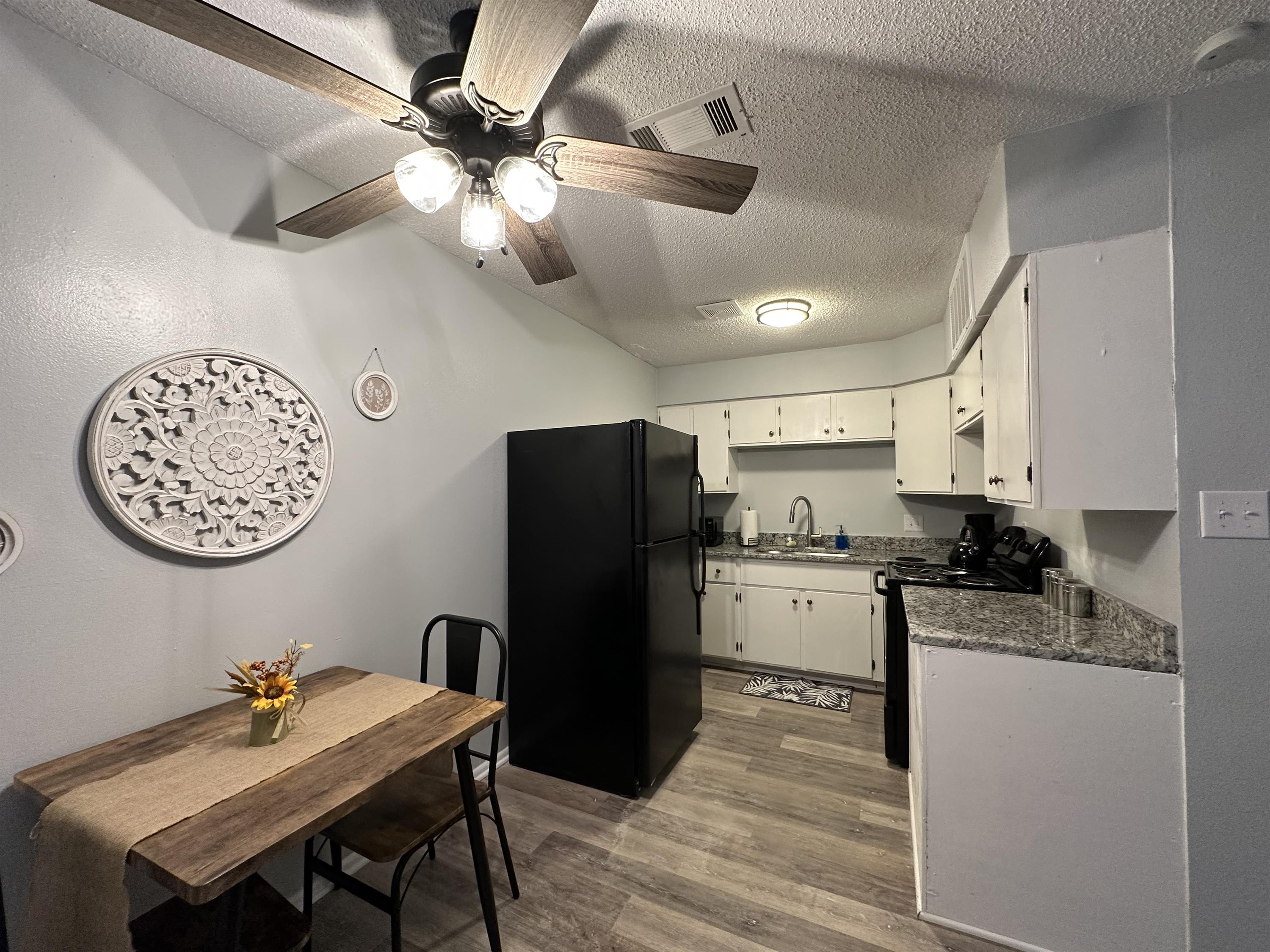 3800 Pine Street – photo 5