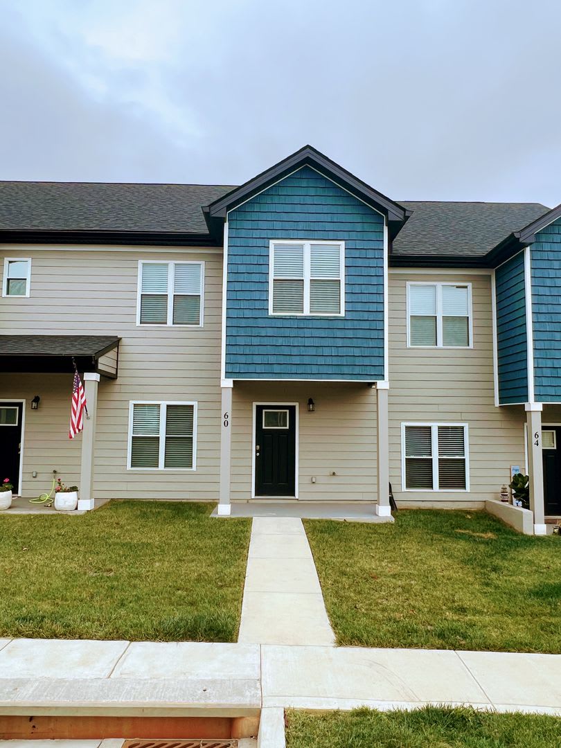 3 Bedroom Townhome In Lynchburg – photo 1