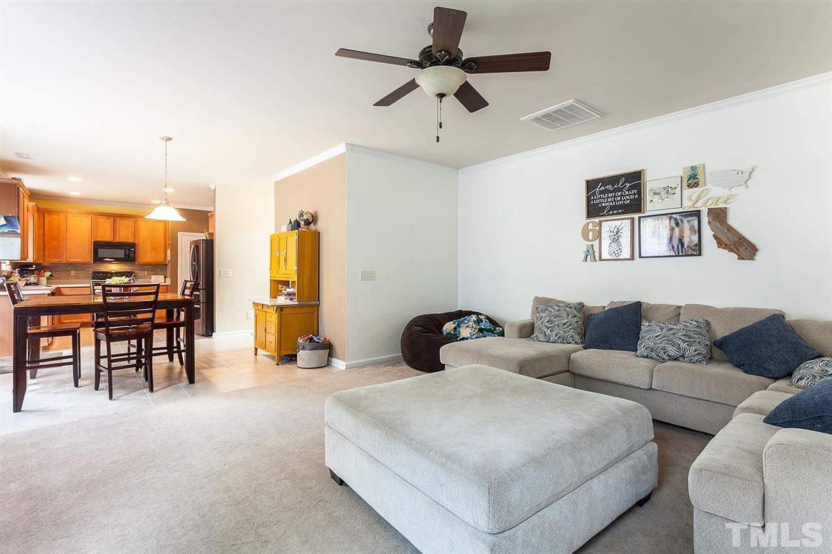 Room in 4 Bedroom Home at Autumn Leaf Ln – photo 3