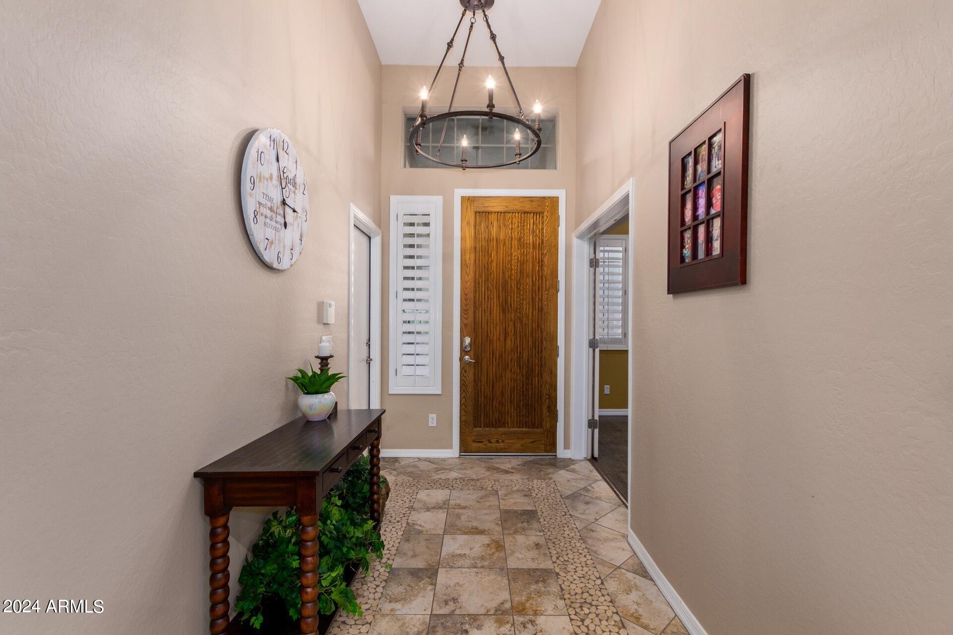 3103 West Sentinel Rock Road – photo 2