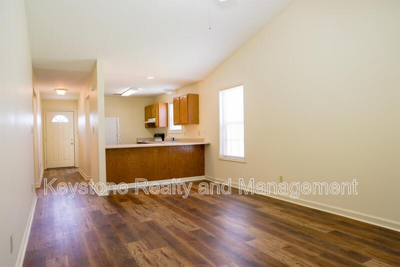 755 Sivley Road – photo 5