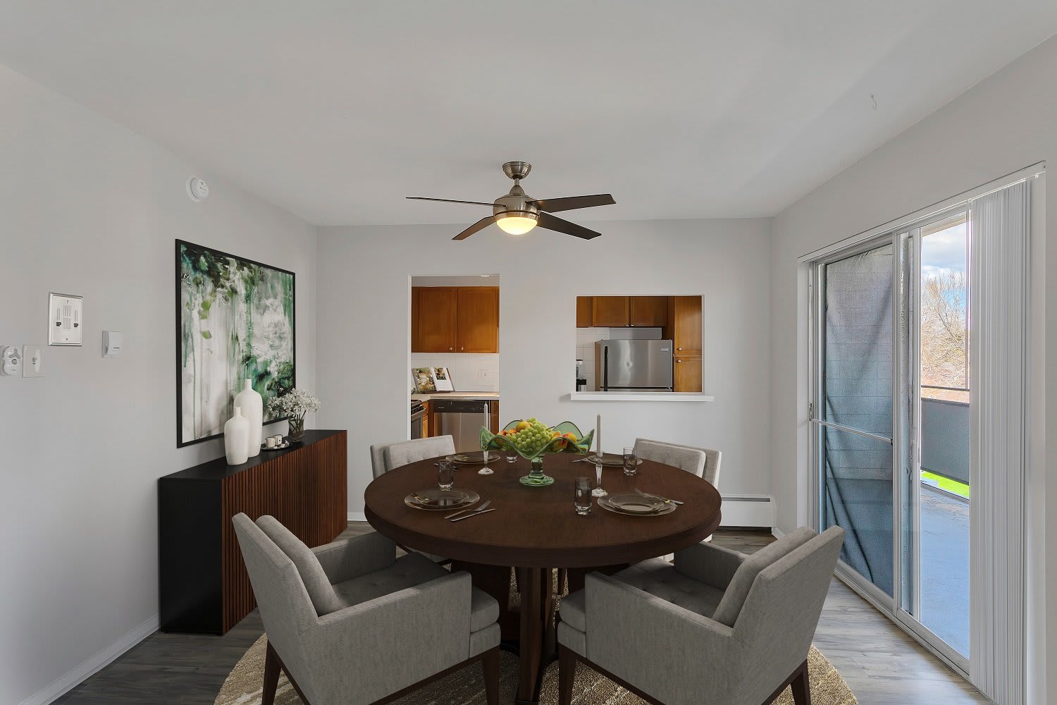 1190 Birch Apartments – photo 1