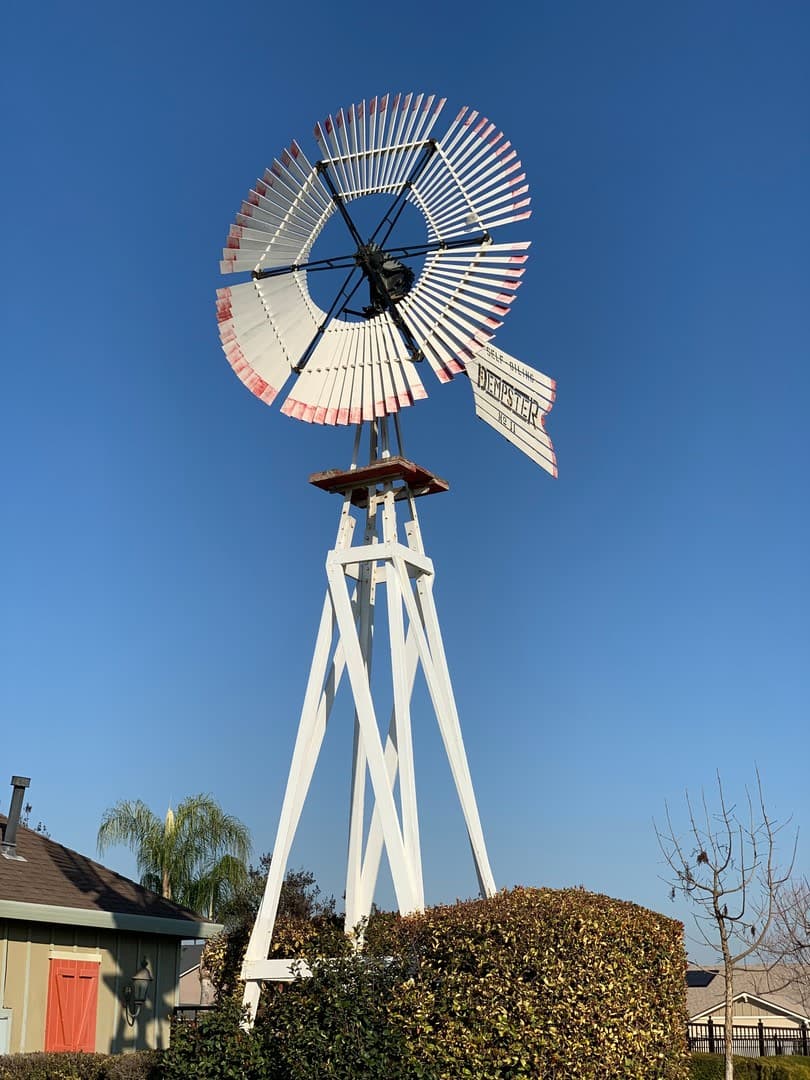 Immaculate like New Home in the gated Windmills at Tule Heights! – photo 3