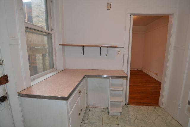 5019 Winchester – photo 4