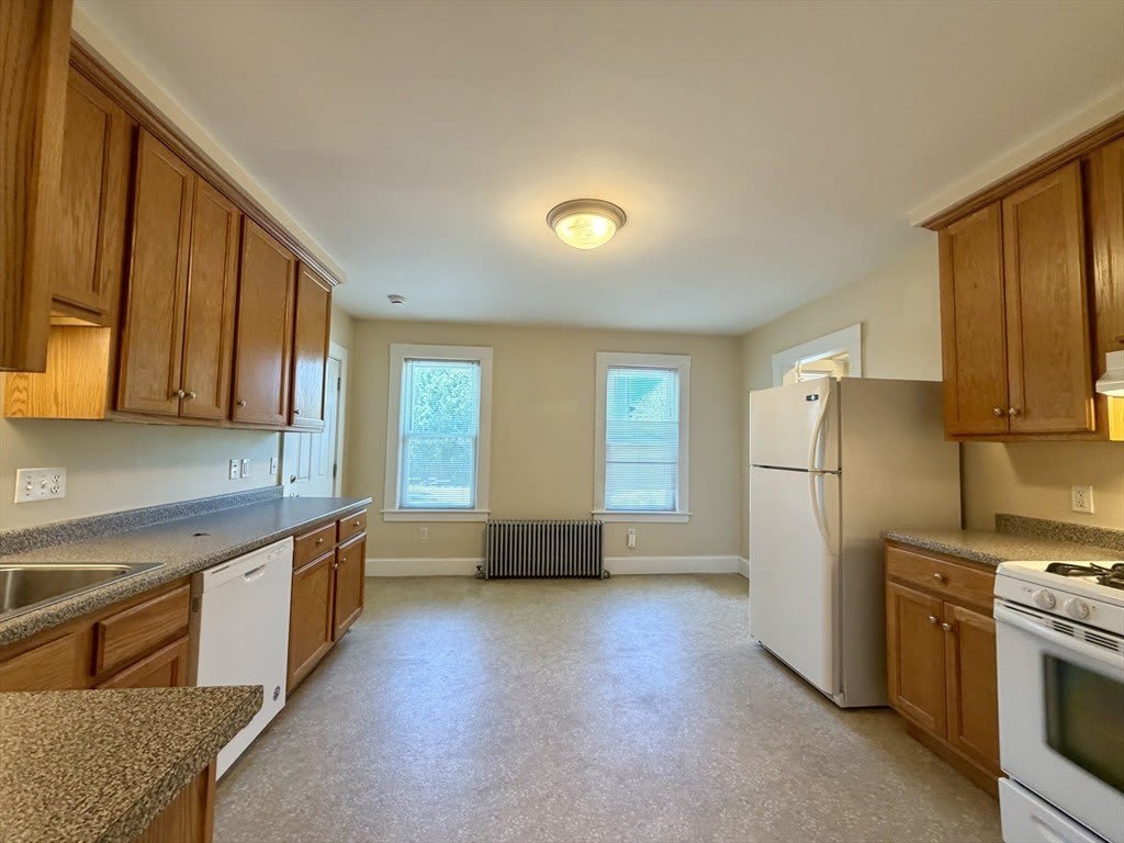 6 Silver Lake Ave – photo 3