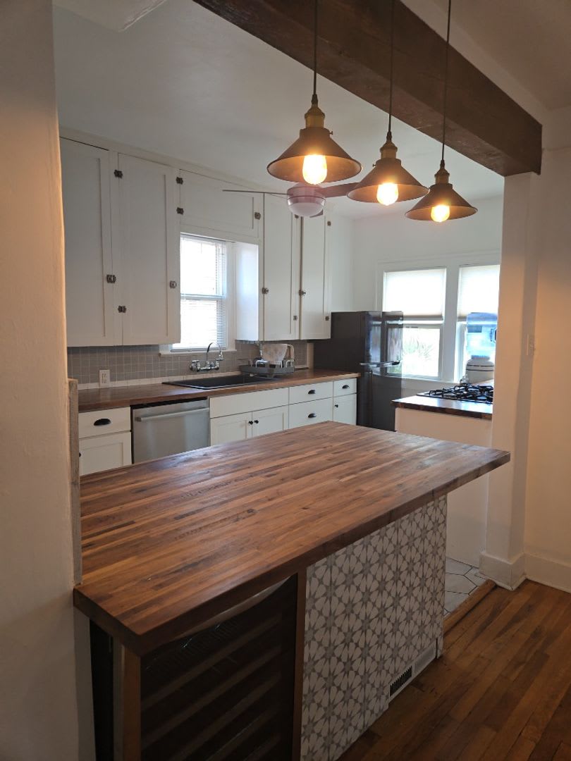 2-bedroom, 1-bathroom home located in the vibrant city of Albuquerque – photo 4