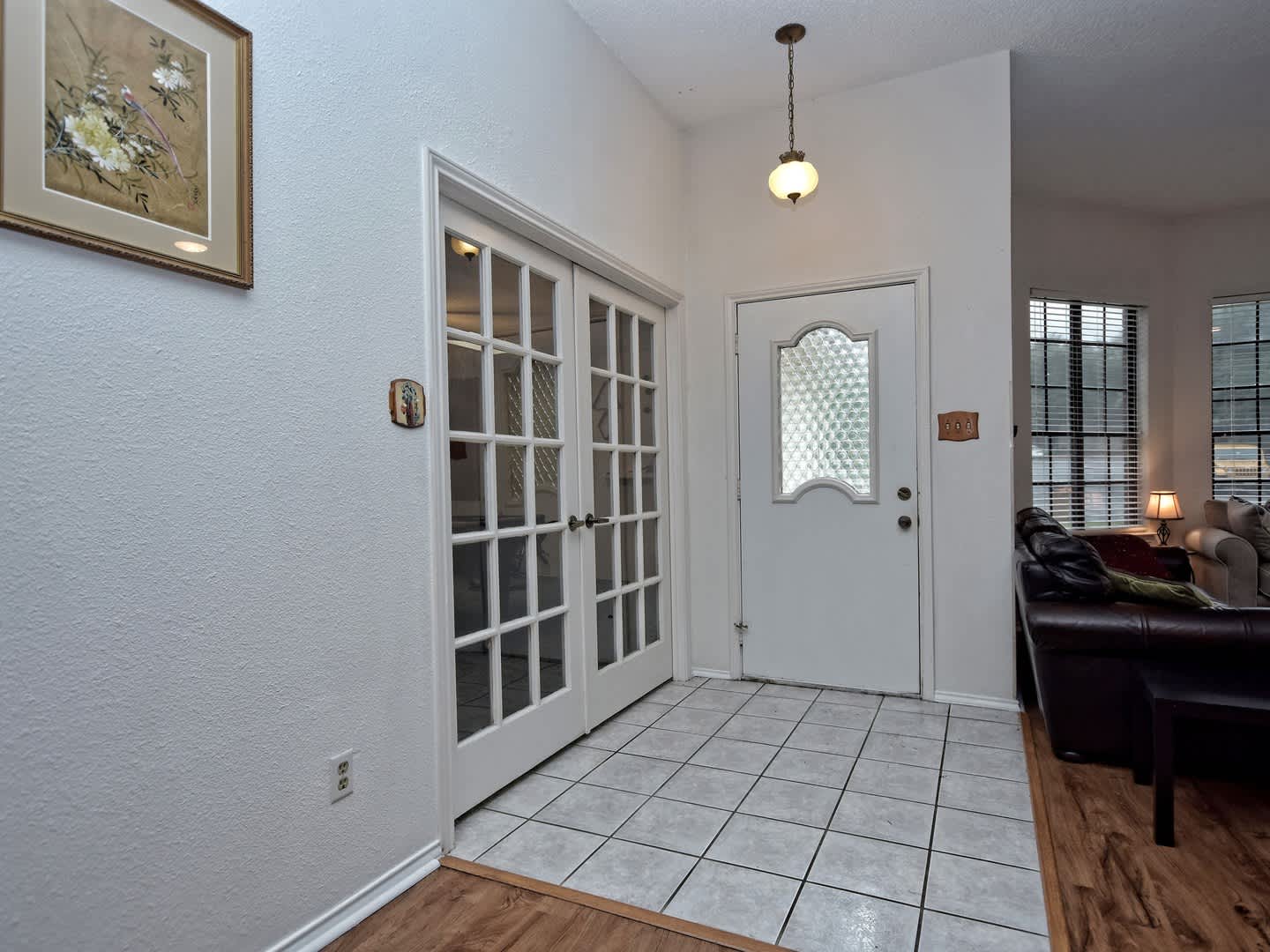 Beautiful 4 Bedroom 2 5 Bath Home In Maple Run Furnished – photo 3