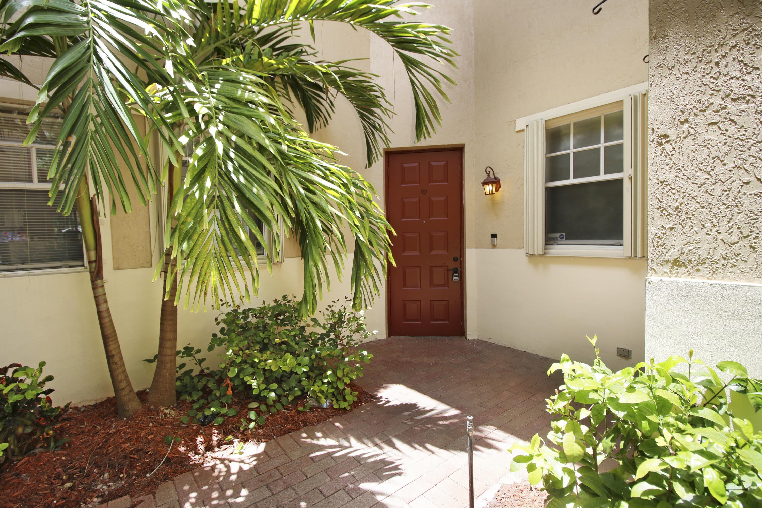 5794 NW 119TH Terrace – photo 4