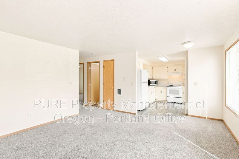 8590 SE 72nd Ave. – photo 4