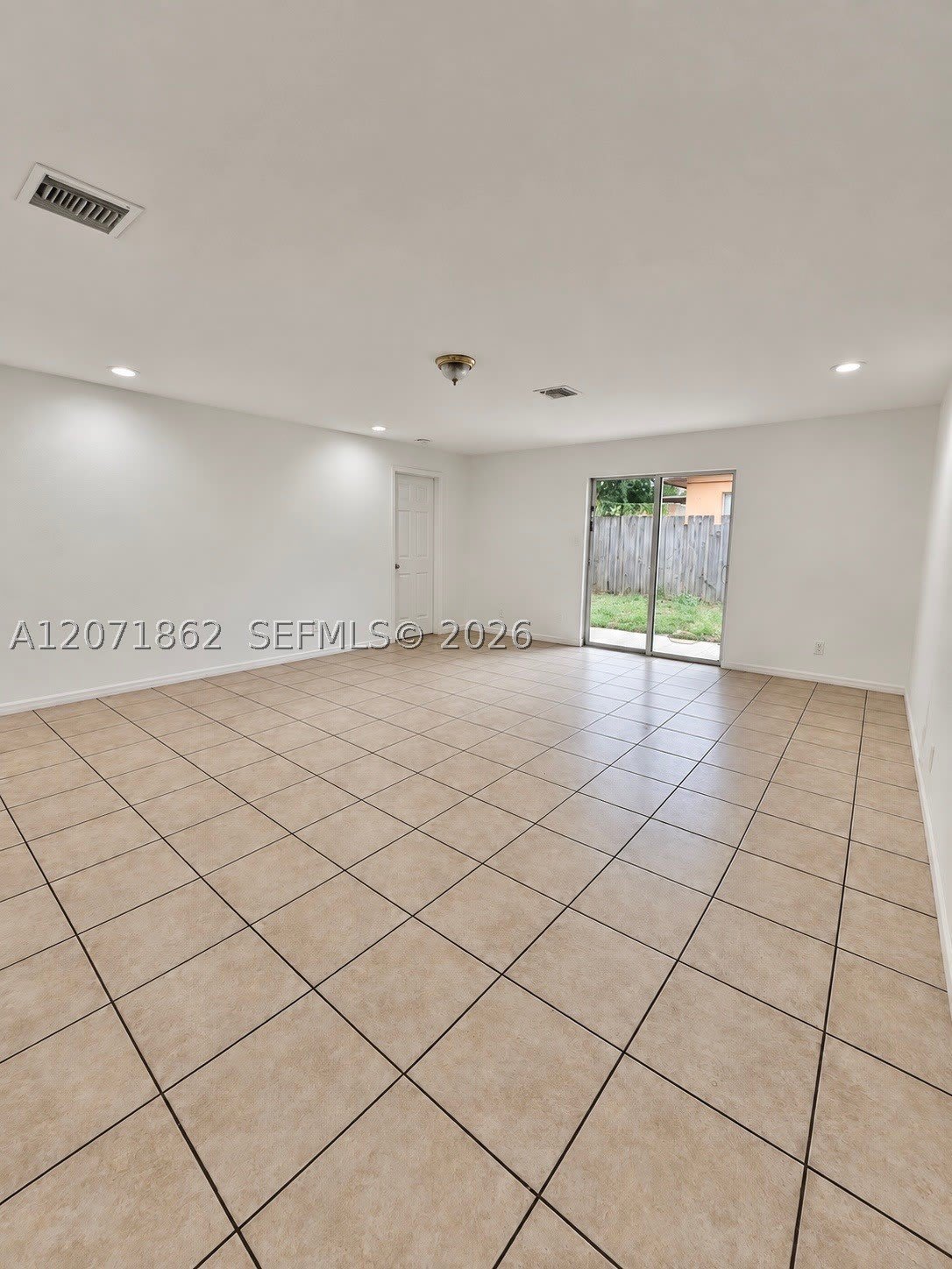 2653 SW 51st St – photo 4